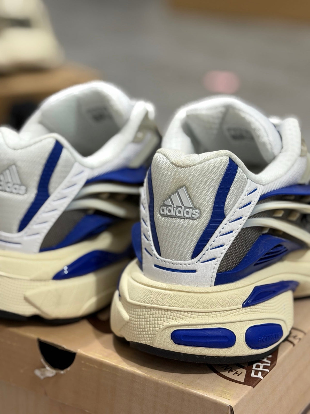 💙 Retro Vibes: Adidas Adistar Jellyfish Retro Blue White Running Sneakers Men Women Casual Shoes