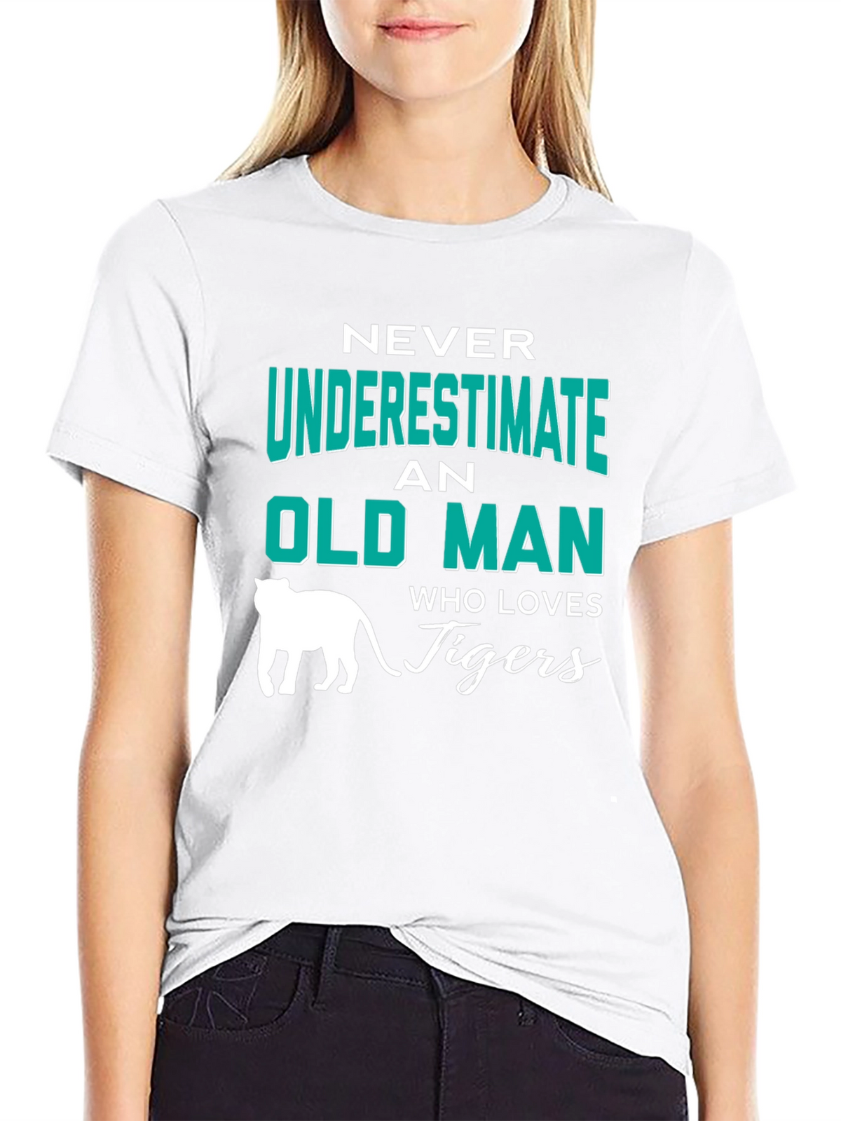 Never Underestimate an Old Man Who Loves Tigers T-Shirt