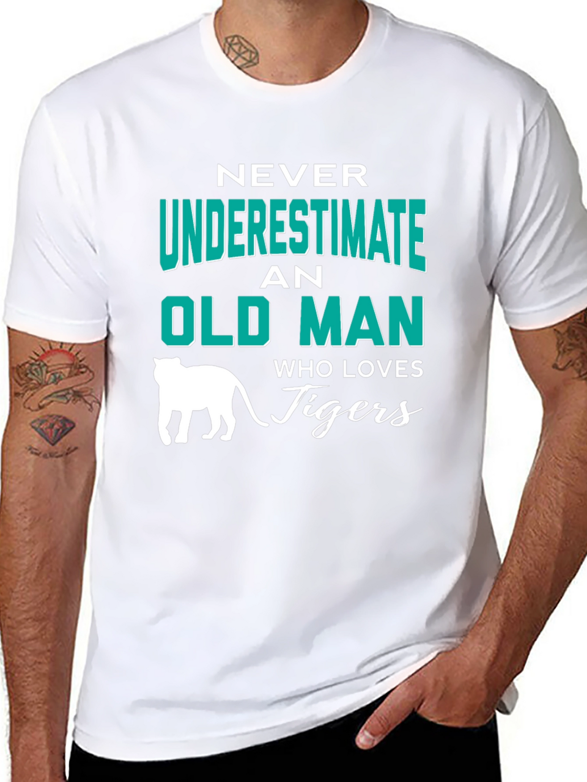 Never Underestimate an Old Man Who Loves Tigers T-Shirt