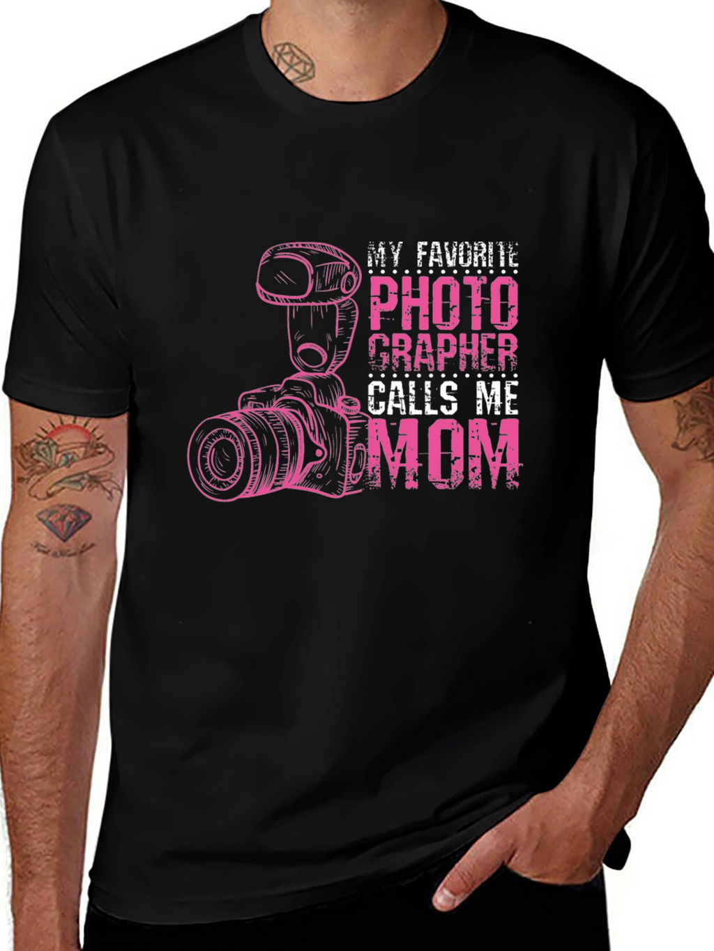 Photographer Mom T-Shirt - Black Graphic Tee
